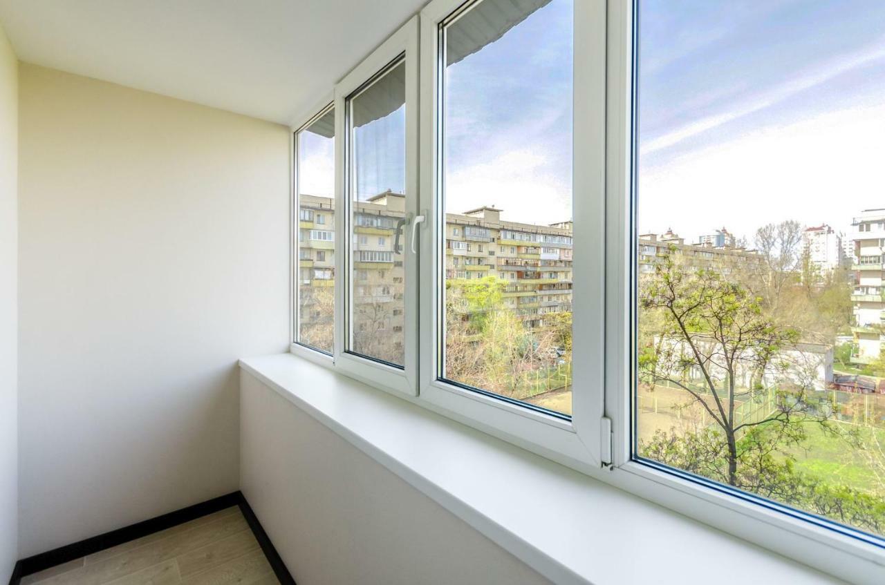 ARTAL Apartment on Obolonsky avenue 16a Kiev Extérieur photo