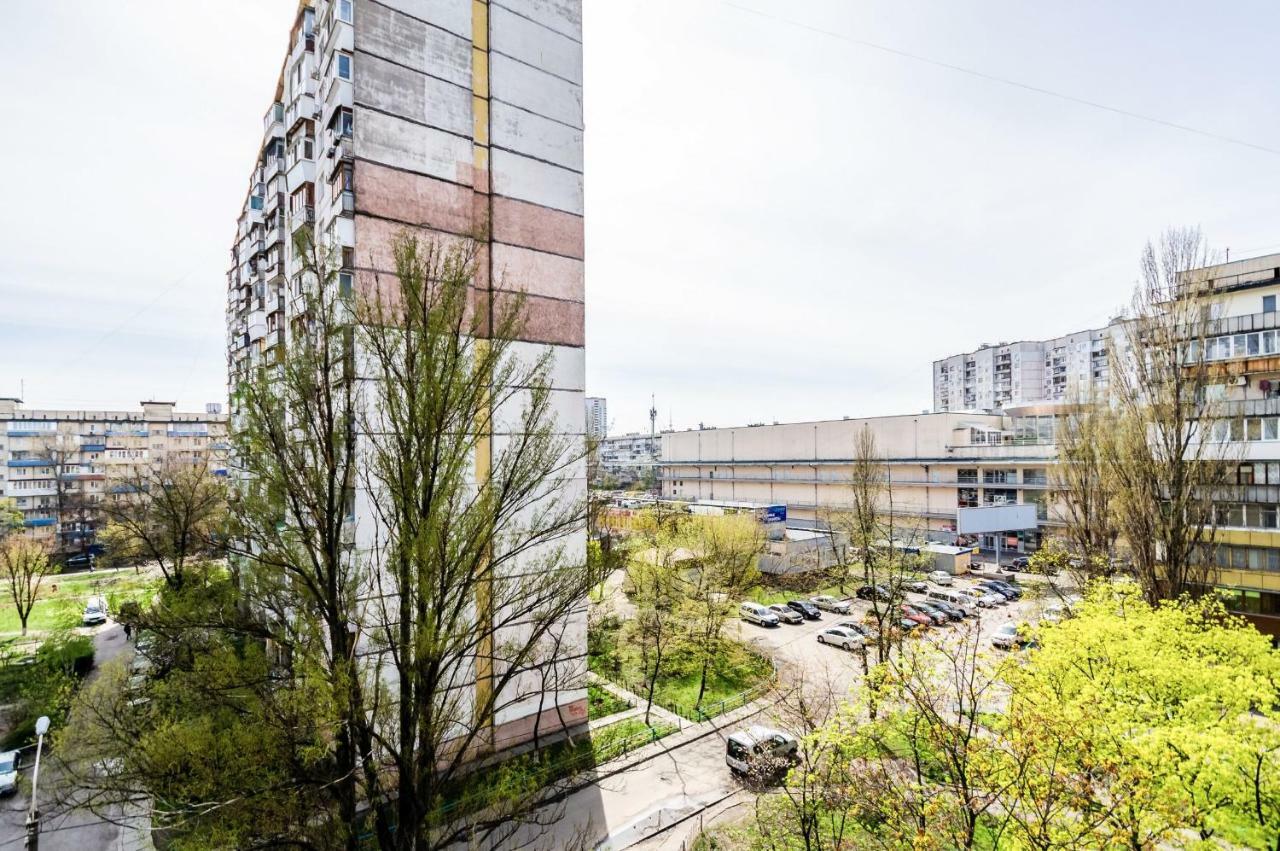 ARTAL Apartment on Obolonsky avenue 16a Kiev Extérieur photo