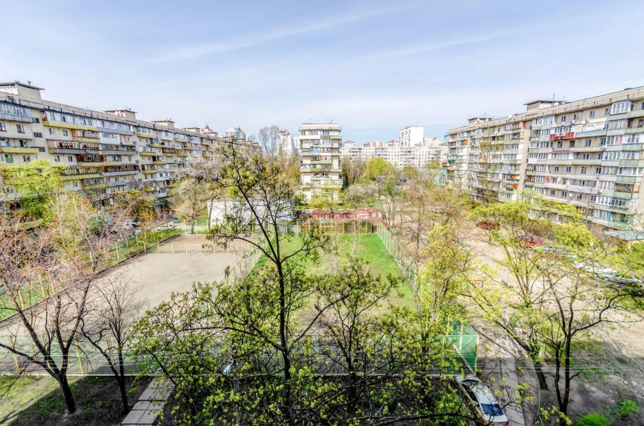 ARTAL Apartment on Obolonsky avenue 16a Kiev Extérieur photo
