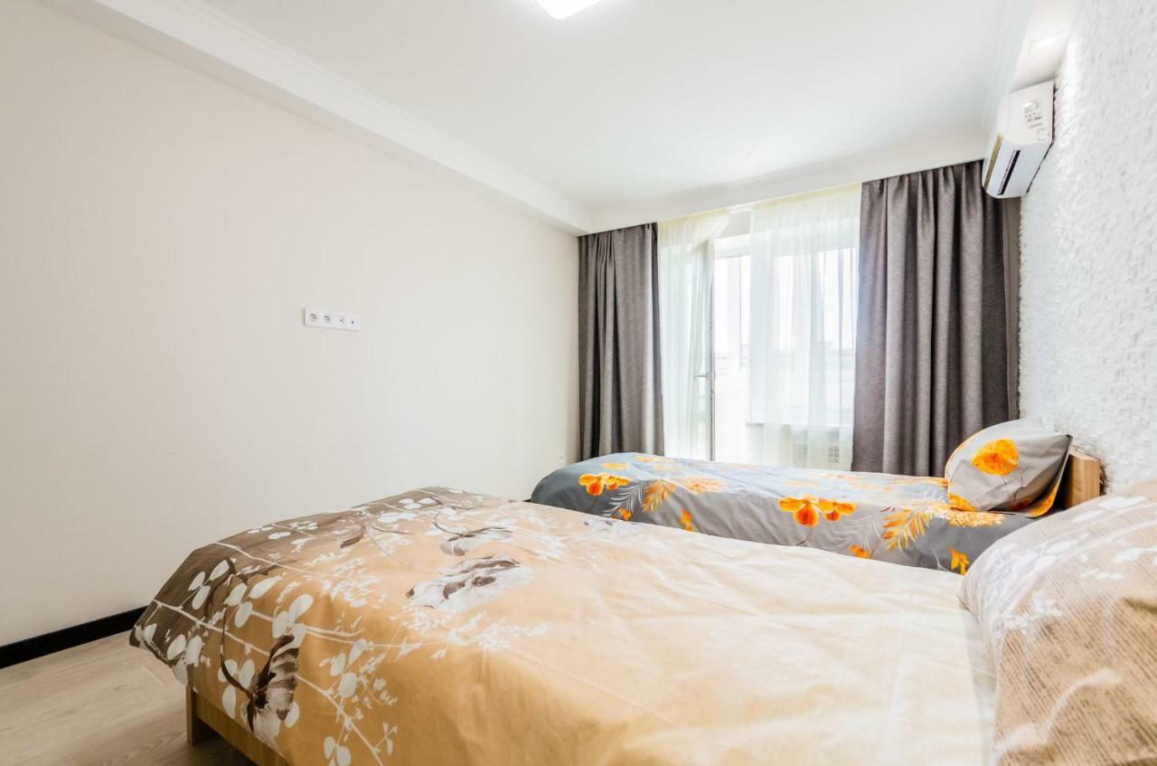 ARTAL Apartment on Obolonsky avenue 16a Kiev Extérieur photo